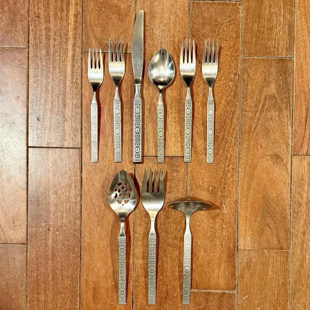 9pcs VTG Oneida Community ISABELLA Stainless MCM Flatware 3 Serving / 1 Setting